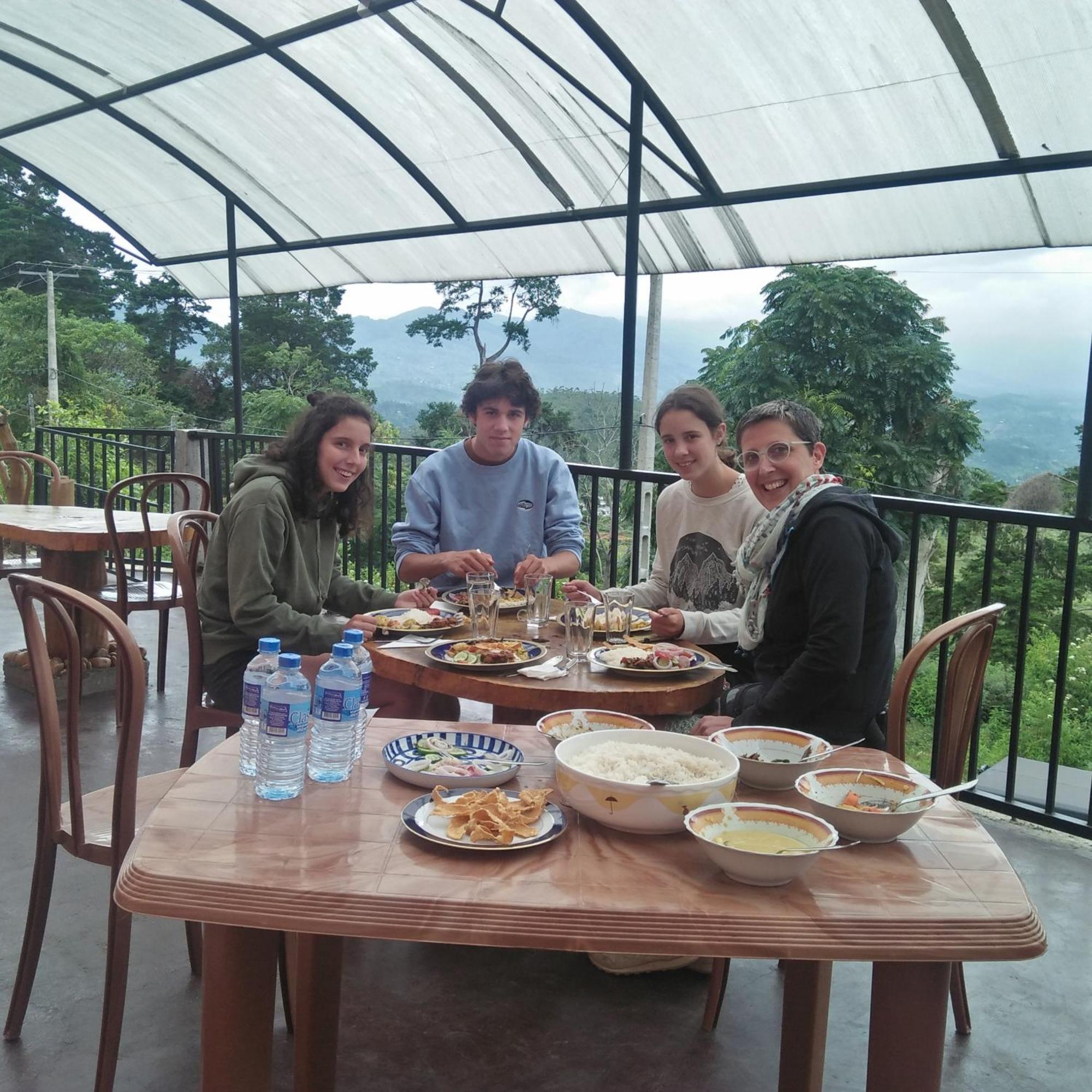 Hotel Olinka ฮาปูตาเล ภายนอก รูปภาพ